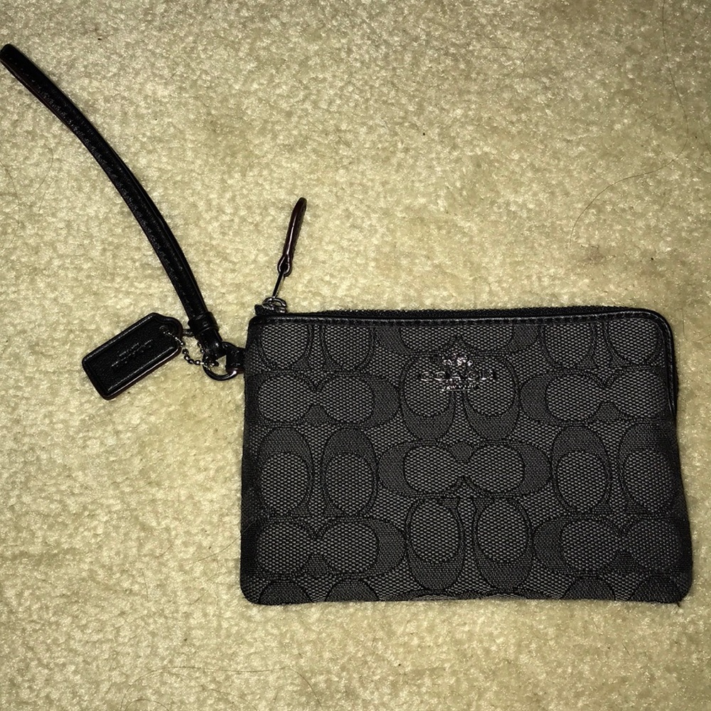 NWOT Coach wristlet